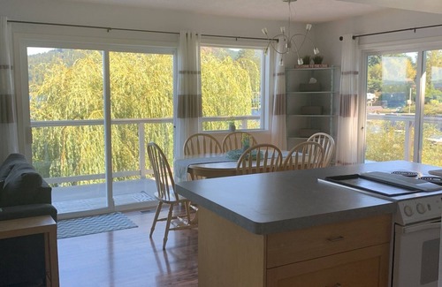 Shawnigan Lake House | Shawnigan Lake Family Retreat