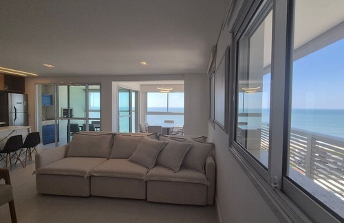 Itacolomi Apartment | SHC - Condominium With Pool 50m From the Beach in Picarras