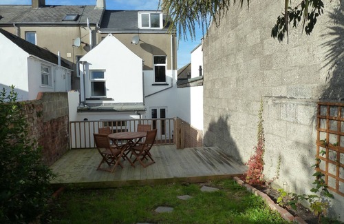 Bangor House | Shearwater - distinctive and comfortable town house