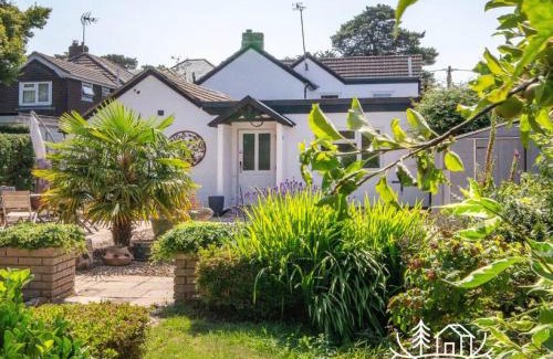 New Forest District Apartment | Sheep Room 11 -Peaceful Double - New Forest