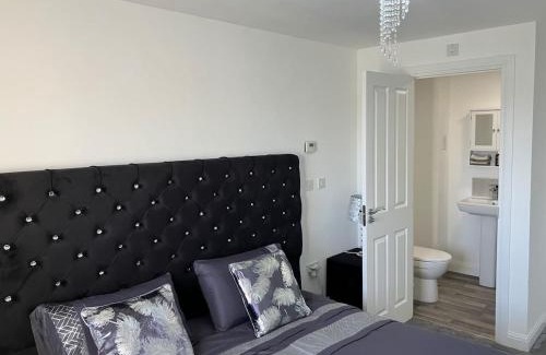 Catcliffe House | Sheffield Boutique Cosy 3-bed Home