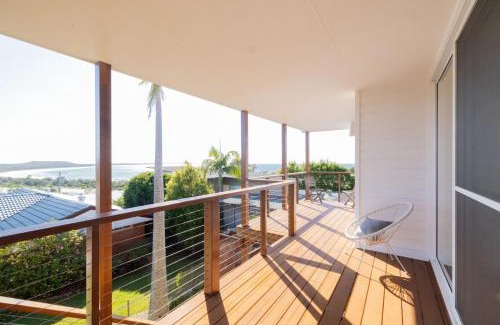 Crescent Head House | Shelby Shores - whole house