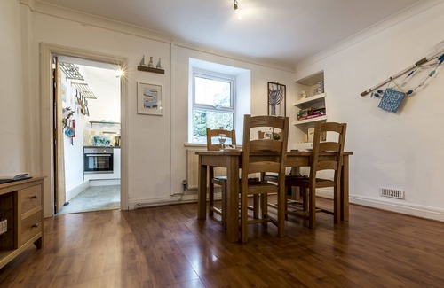 Tenby Apartment | Shell Cottage 2 Bedroom Holiday