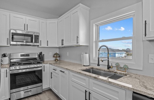 Harkers Island Condo | Shell Point- Sound Front Condo with Boat Slip Access