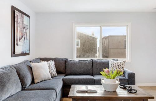 West Newport House | Shelly by AvantStay Steps to the Beach Deck w Ocean Views 5BDR