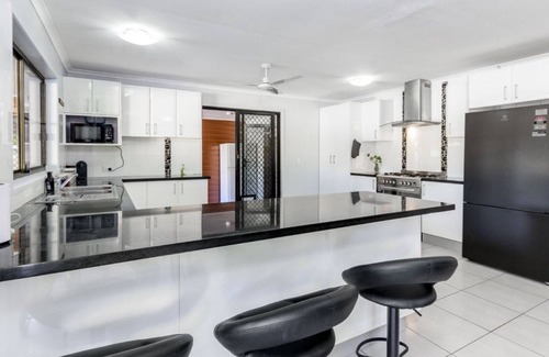 Bellara House | Shelly's Beach House