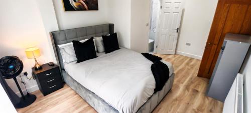 Seven Kings Apartment | Shelters Residentials