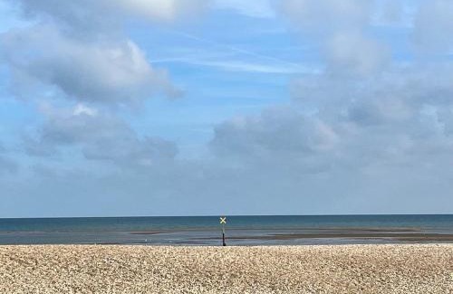 Pagham Apartment | Shepherd's Beachhouse