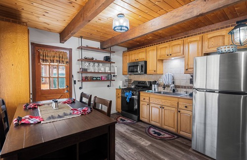 Woodlands Cabin | Shepherd's Cabin