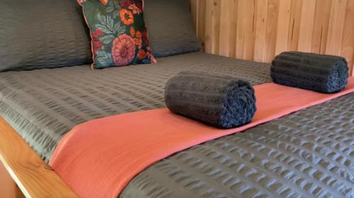 Hartland Other | Shepherds Hut in a private meadow with sea views