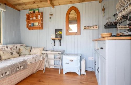 Brazzacott House | Shepherds Retreat