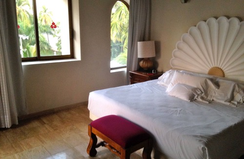 Las Glorias Resort | Sheraton 2BR Timeshare - SATURDAY to SATURDAY only