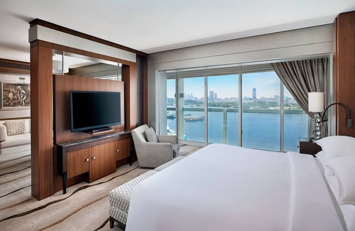 Deira Hotel | Sheraton Dubai Creek Hotel & Towers
