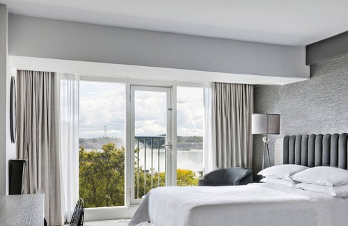 Niagara Falls Hotel | Sheraton Fallsview Hotel