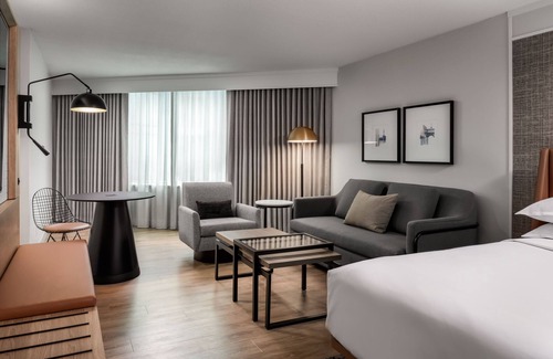 Mississauga Hotel | Sheraton Gateway Hotel In Toronto International Airport