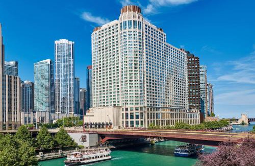 Streeterville Hotel | Sheraton Grand Chicago Riverwalk