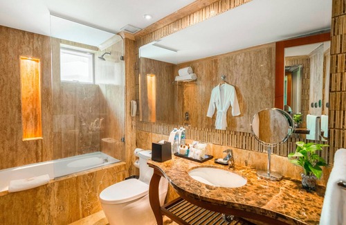 Simon Bolivar Hotel | Sheraton Guayaquil Hotel
