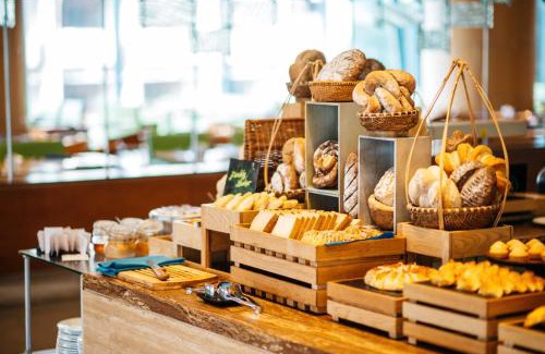 Tran Phu Beach Hotel | Sheraton Nha Trang Hotel & Spa