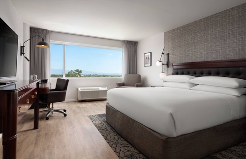 Ontario Hotel | Sheraton Ontario Airport Hotel