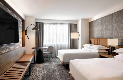 Downtown Phoenix Hotel | Sheraton Phoenix Downtown