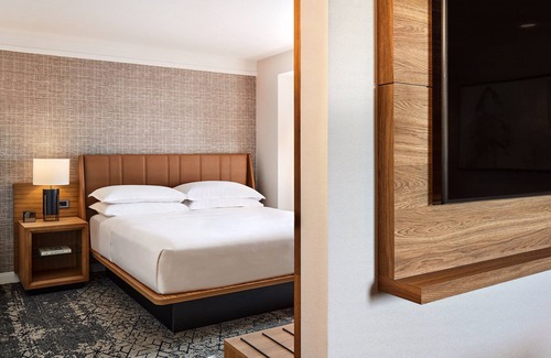 Downtown Phoenix Hotel | Sheraton Phoenix Downtown