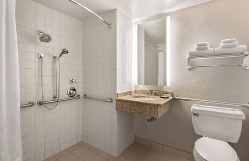 Downtown Hotel | Sheraton Raleigh Hotel