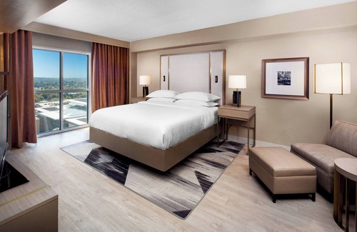 Downtown Hotel | Sheraton Raleigh Hotel
