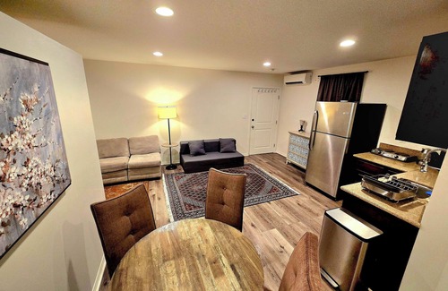 Sherman Oaks House | Sherman Oaks Cozy Guest House
