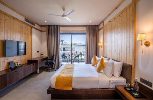 Bail Parao Hotel | Shervani Pebbles & Pines Resort & Spa, Corbett