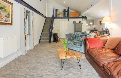 Saint Ann's Chapel Cottage | SHERWELL FARM ANNEXE, family friendly, with a garden in Drakewalls