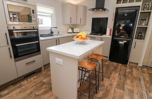 South Lakeland Leisure Village Cottage | Sherwood 34