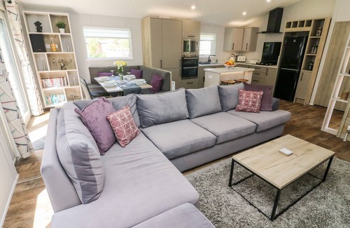 South Lakeland Leisure Village Cottage | Sherwood 34