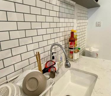 District 9 Apartment | Shi House- Studios BE5 - Swimming Pool & Balcony