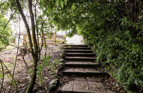 Falkirk Cottage | Shieldhill Farm House