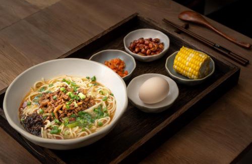 Dali Ancient Town Bed & Breakfast | Shijing Hotel in Dali-大理柿井美宿