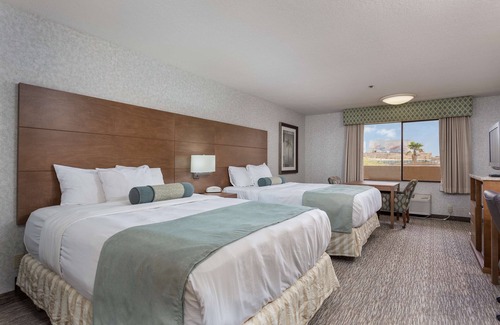 Yuma Hotel | Shilo Inn Hotel & Suites - Yuma