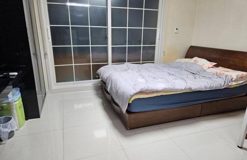 Yeoksam Apartment | Shine Muscat Yeoksam
