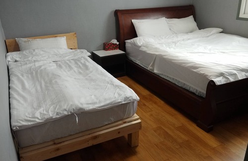 Gujwa Hotel | Shiny Hotel