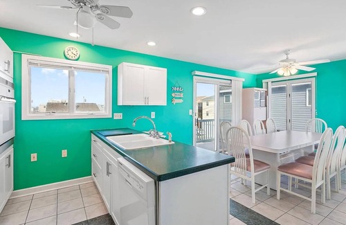 Ship Bottom House | Ship Bottom LBI 4 Bedroom Home with pool and ocean views- 1 house from the beach