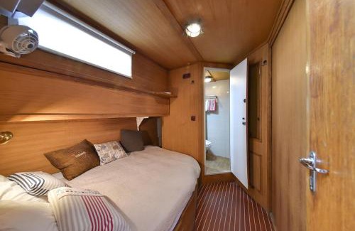 Zadar Boat Rental | Ship Dolin - with view to Zadar Old town