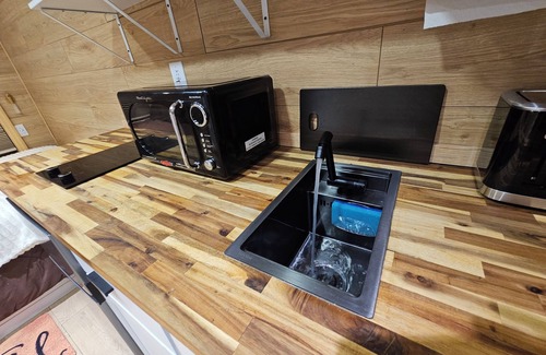 Lexington Cabin | Shipping Container Cabin- Tuck Jr