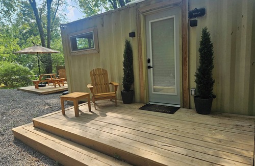 Lexington Cabin | Shipping Container Cabin- Tuck Jr