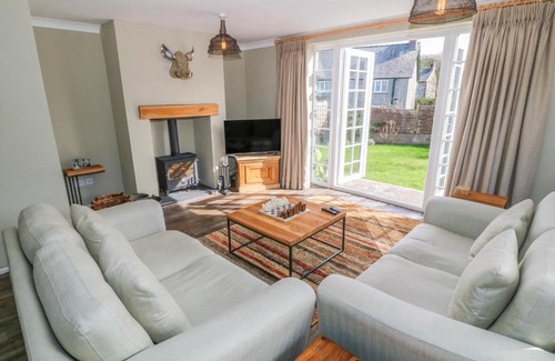 Tudweiliog House | Shippon