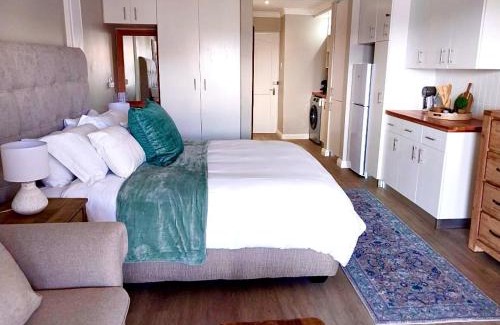 Saint Francis Bay Apartment | Ships Bell 17B