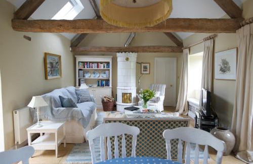 Chipping Norton House | Shipton Cottage