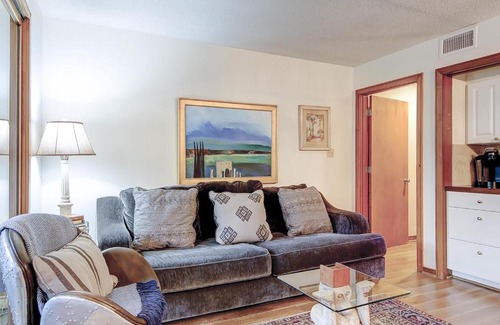 West Beach Village Apartment | Shipwatch Road 1413
