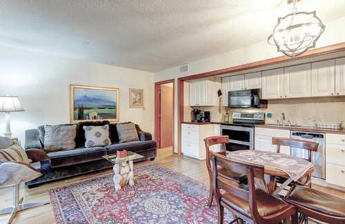 West Beach Village Apartment | Shipwatch Road 1413