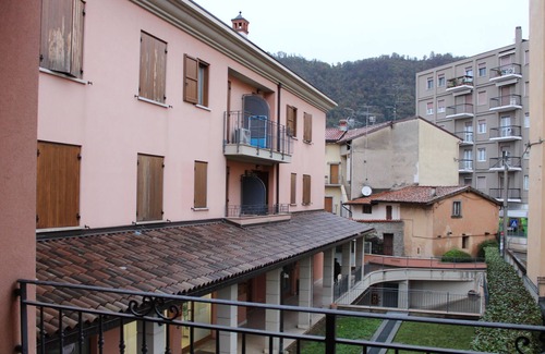 Sarnico House | Shiva Home home on Lake Iseo