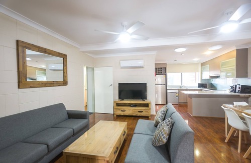 Shoal Bay RV Rental | Shoal Bay Holiday Park