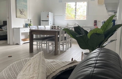 Shoal Bay Cottage | Shoal bay Serenity beach Cottage